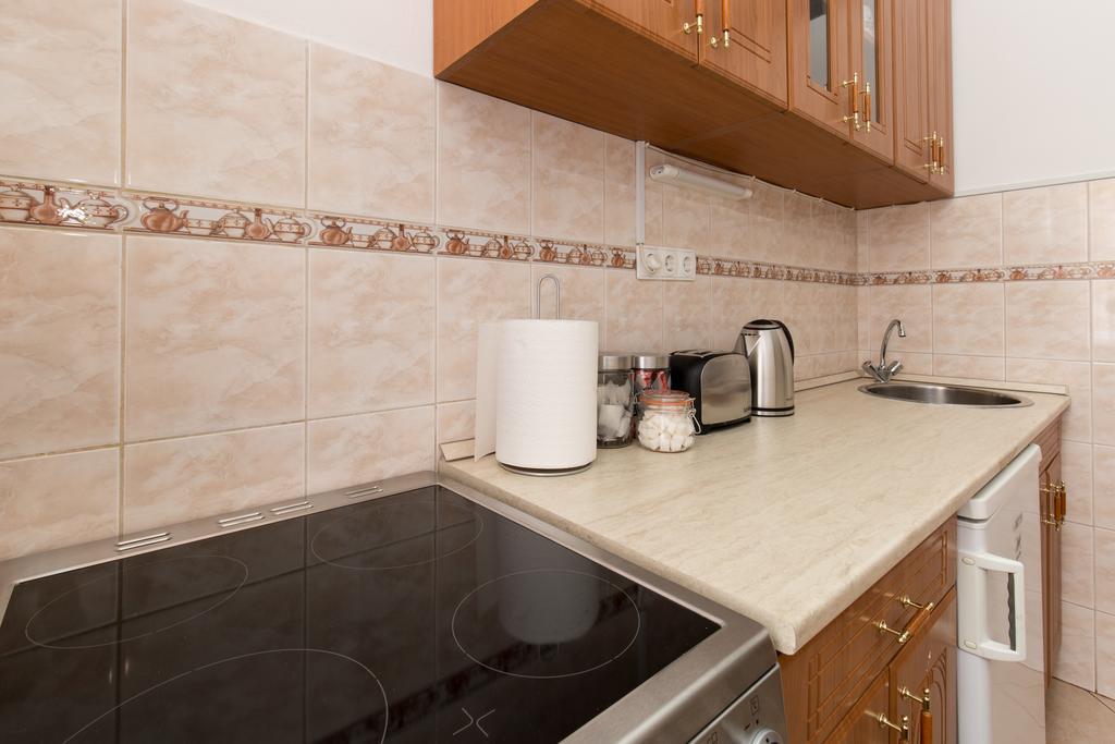 Bpm: Dob70 Classic Apartment In Downtown Budapesta Cameră foto