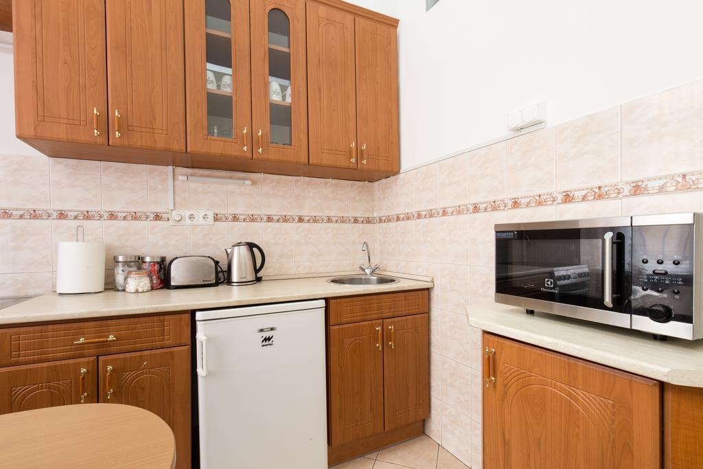 Bpm: Dob70 Classic Apartment In Downtown Budapesta Cameră foto