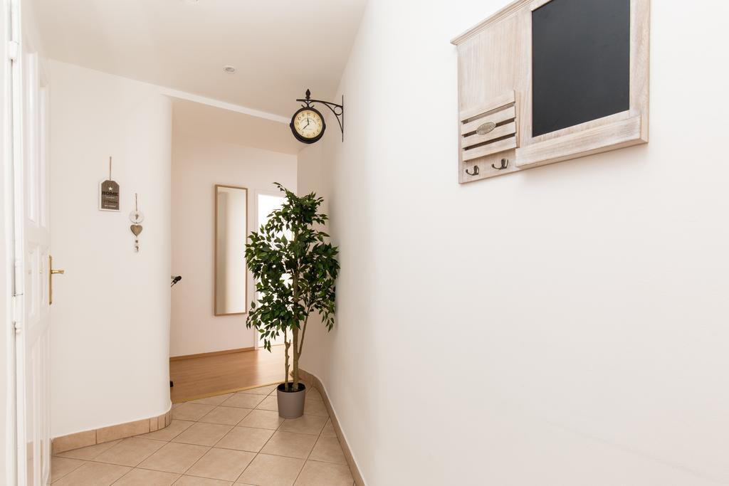 Bpm: Dob70 Classic Apartment In Downtown Budapesta Cameră foto